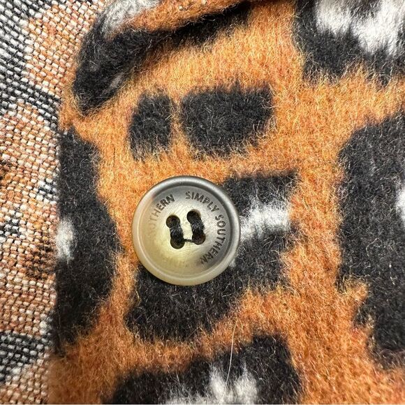 Simply Southern Leopard Print Fleece Shacket Relaxed Fit, Women's Size L - Picture 12 of 15